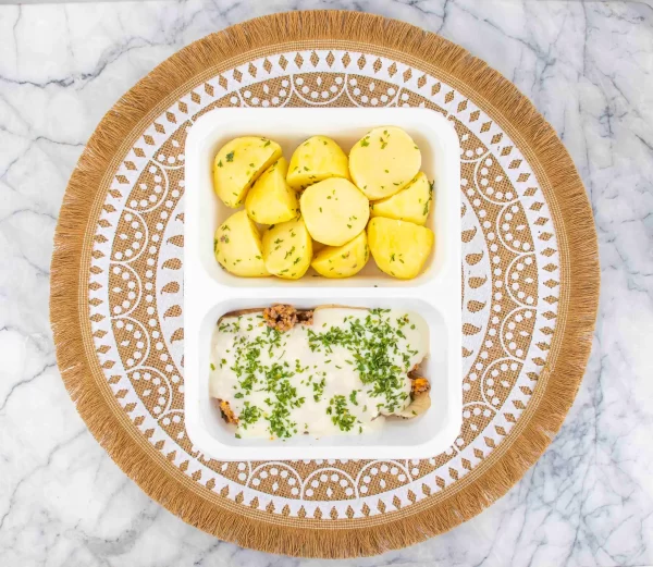 Pittig gehakt • kaassaus • witlof • gekookte aardappelen